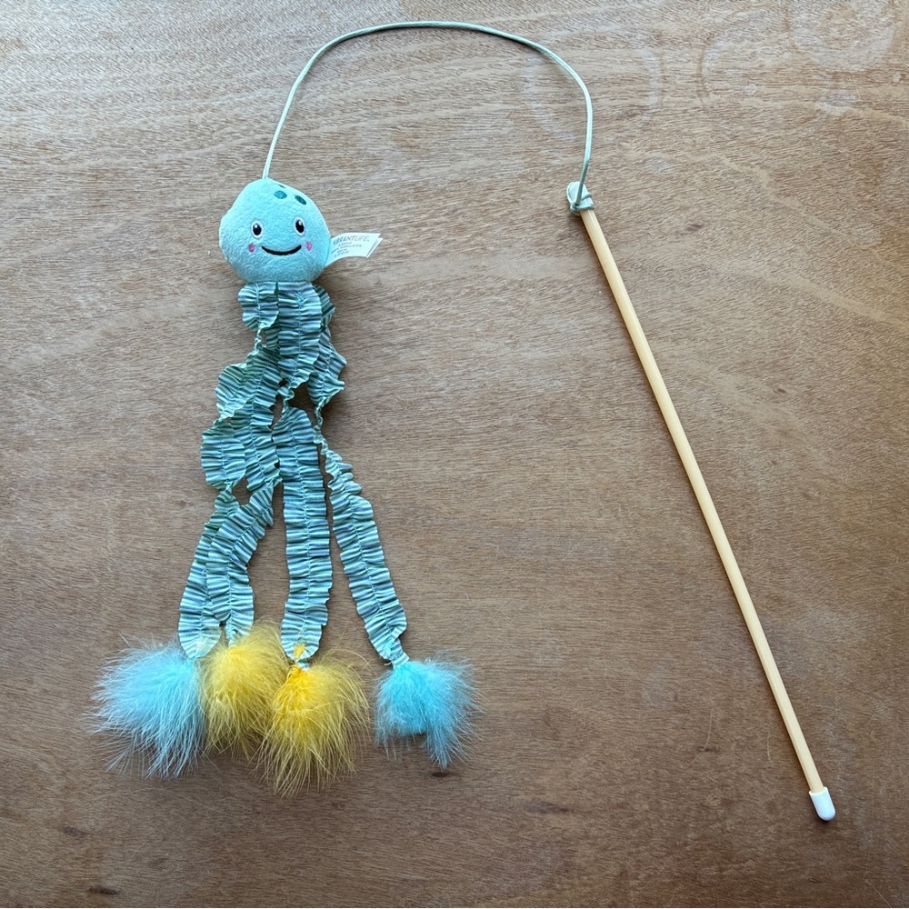 Vibrant Life Cat Toy - Jellyfish Teaser with Catnip and Bells